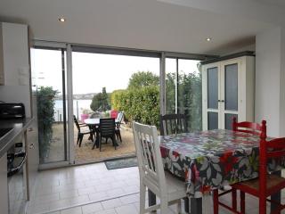 T2 rénové avec jardin et parking à Balaruc-les-Bains - FR-1-553-310 - 6