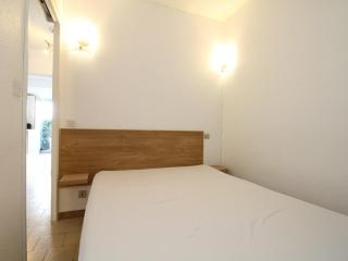 T2 rénové avec jardin et parking à Balaruc-les-Bains - FR-1-553-310 - 1