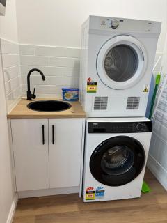 Twin Ensuite Lux CBD apartment - 3