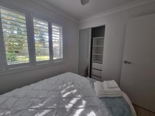 Cozy 3BR House 2mins walk to Wollongong University Free Parking - 3