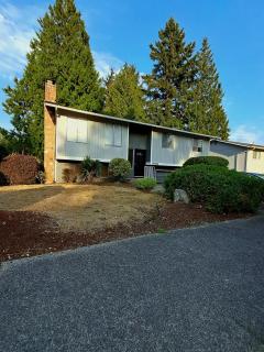 Cozy home in Kent, Newly remodel, New furniture - 6