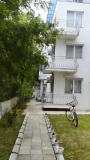 Lurd Family Hotel - Lozenets - 1