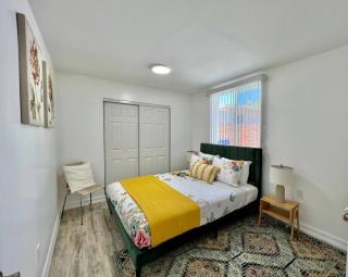 Central San Diego 2 BED Condo - 6