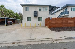 Central San Diego 2 BED Condo - 2