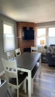 Tucked Away In Holgate Is This Newly Renovated Pet Friendly Gem - Holgate - 8
