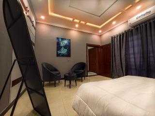 2BR Luxury Event Villa, Mehndis & Family Stays - Rawalpindi - 3