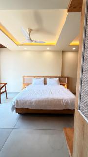 Neelkanth Inn - Devgarh - 3