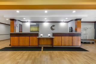 Comfort Inn & Suites Akron South - 8