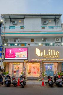 Daffodils by La Maison Charu - 2