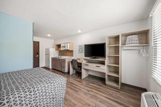 WoodSpring Suites Jackson I-40 - Jackson - 2