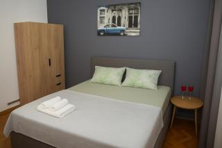 Cozy Home Apartment - 4