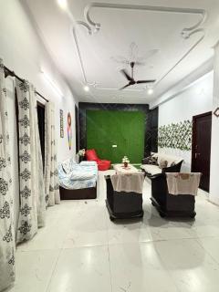 Spacious 1bhk Non Ac - By Tulsi Homestay - Haldwāni - 8
