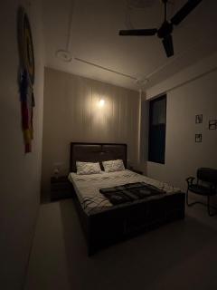 Spacious 1bhk Non Ac - By Tulsi Homestay - Haldwāni - 2