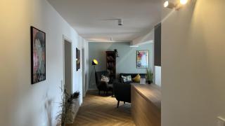 discovAIR Karl10 - 100qm mit 3 Schlafzimmer, Wohnzimmer, Küche Zentral & Modern mit Netflix - Eisenach - 6