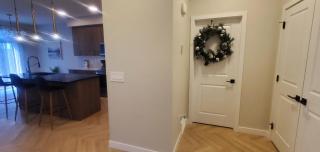Lovely 1 bedroom Condo Downtown Mississauga Square One - Mississauga - 9