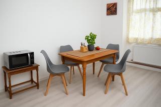 Cozy Home Apartment - 6