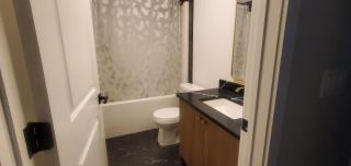 Lovely 1 bedroom Condo Downtown Mississauga Square One - Mississauga - 1
