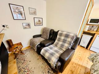Harvey's Lodge - Helston - 1