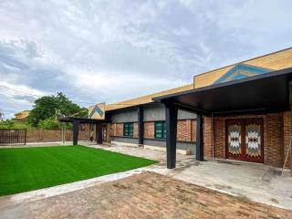 Homestay Kota Bharu Kolam Renang Indoor Che Yam - 9