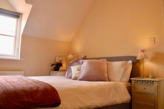 Templar Mews, town centre 2 bedroom, 2 bathroom house - 1