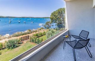 Stunning Home In Medulin With Private Swimming Pool, Can Be Inside Or Outside - 3