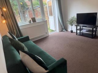 Modern 2BR Stay FREE WIFI FREE PARKING - 5