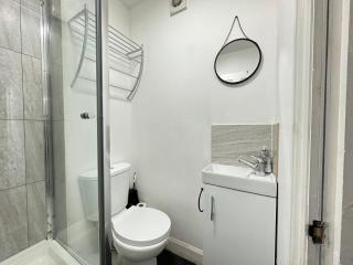 The Bath Street Retreat - Ilkeston - 6