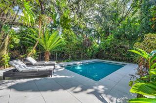 Wonderful Tropical Pool House Miami Coconut Grove - 2
