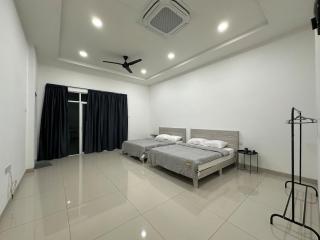 NEW! Modern comforts in a Semi-D Muar - 5