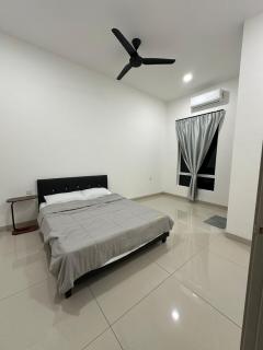 NEW! Modern comforts in a Semi-D Muar - 2