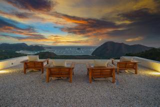 Villa Kai Lani - fully staffed, private luxury 4-bedroom villa - Selong Belanak - 2