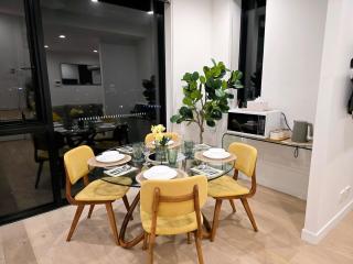 Brisbane CBD Skyline View Premium Stay - 5