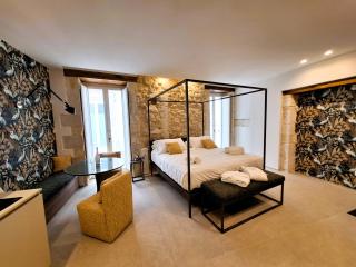 Rial Collection Luxury Suite - 8