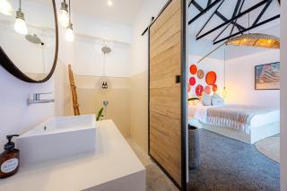 Designer Oasis with Private Pool in Central Canggu by The Rice Field - 5