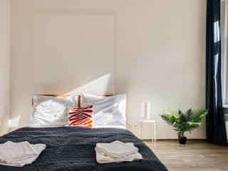 Stylish Apartment in Heart of Žižkov Near Iconic Sites - Praga - 1