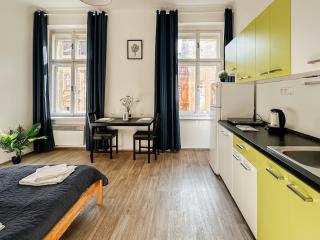 Stylish Apartment in Heart of Žižkov Near Iconic Sites - Praga - 6