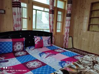 Peace inn paradise Guest House Gurez - 9