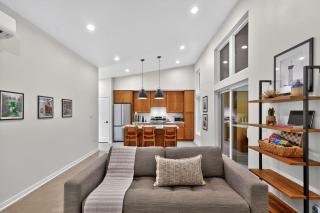 500 House - Unit A townhouse - - 5