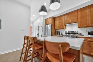 500 House - Unit A townhouse - - 2