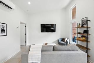 500 House - Unit C townhouse - - 3