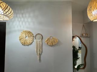 Glamorous 3BR Suite in Uptown BGC w/Bathtub - Manila - 8