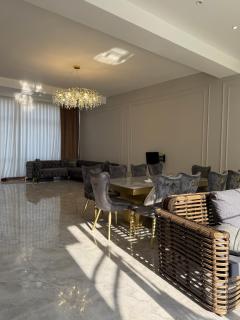 Villa Near Sea Breeze with Pool and Stunning Sea Views - Baku - 5