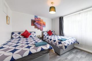 Four Bedroom House Near Tottenham Hotspur Stadium - 5