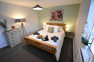 New The Hideaway at Calver Arms - 1