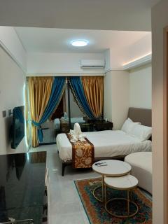 Luxury suite with jacuzzi BKK1 - 0