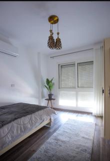 شقة مفروشة بالكامل مكيفة ثلاث غرف - 9