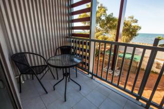 Beadon Bay Hotel - Onslow - 3