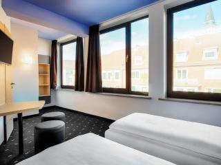 B&B Hotel Kiel-Holstenbrücke - 5