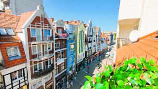 Heart of Kolobrzeg with Terrace & Old Town View - 7