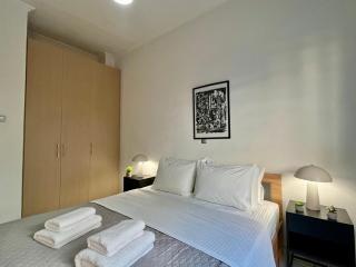 1BR Warm and Earthy apartment in Athens with AC - 1